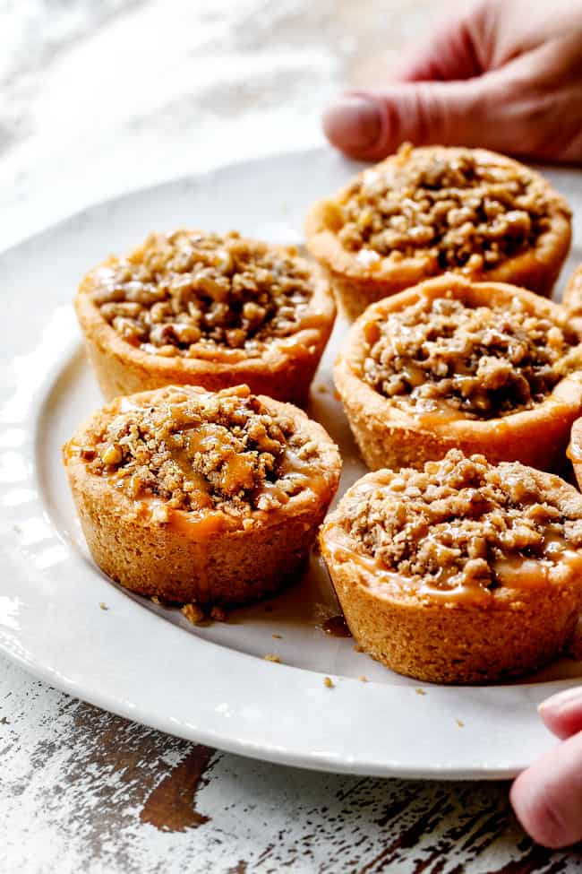 Mini Caramel Apple Pies with Sugar Cookie Crust + VIDEO (EASY, MAKE AHEAD)