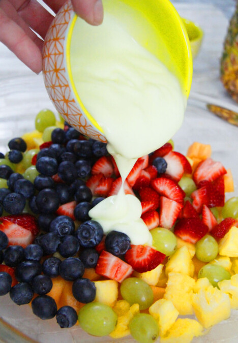 https://carlsbadcravings.com/wp-content/uploads/2014/06/Key-Lime-Honey-Almond-Granola-Fruit-Salad1-468x675.jpg
