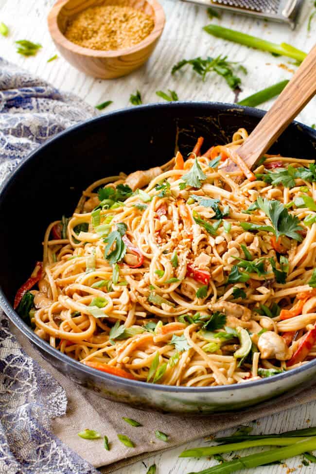 30 Minute Sesame Peanut Chicken Noodles - super quick and easy with the most amazing creamy peanut sesame sauce you will wanna for days!