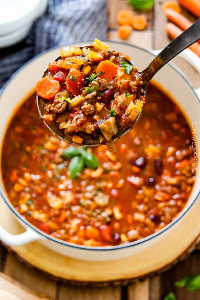30 minute Italian Vegetable Soup – This is the BEST version I have tried – my family begs me to make this soup! hearty, comforting chunks of ground beef and veggies in an Italian spiced tomato broth - SO good and easy! 