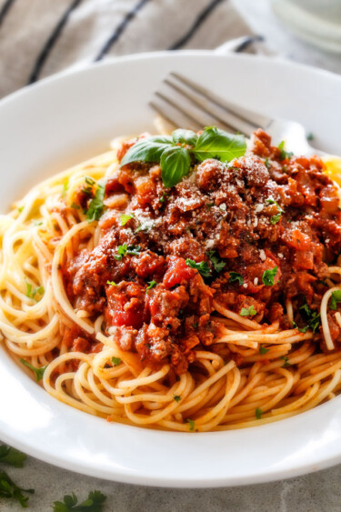 BEST Bolognese Spaghetti (Easy 30 Minute Meal!) - Carlsbad Cravings