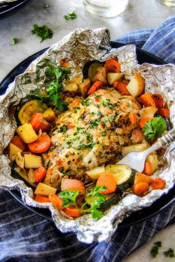 Baked or Grilled Italian Mozzarella Chicken Foil Packets with Veggies