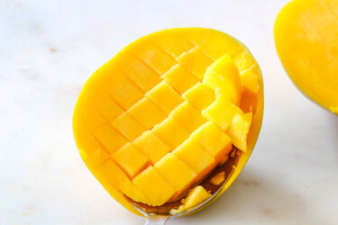 Cutting Mango like a Pro & How to Tell if a Mango is RIPE - Carlsbad ...