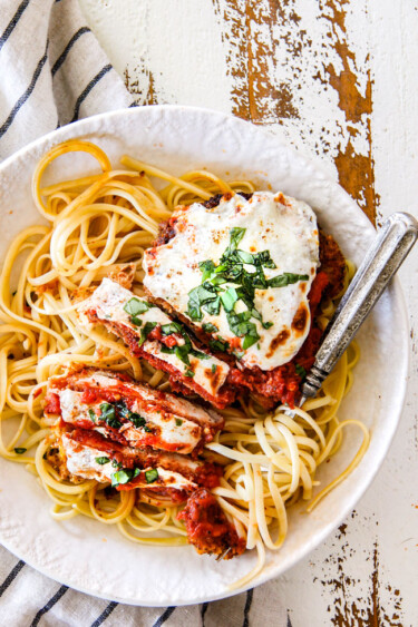 BEST Crispy Chicken Parmesan (step by step photos, tips and tricks!)