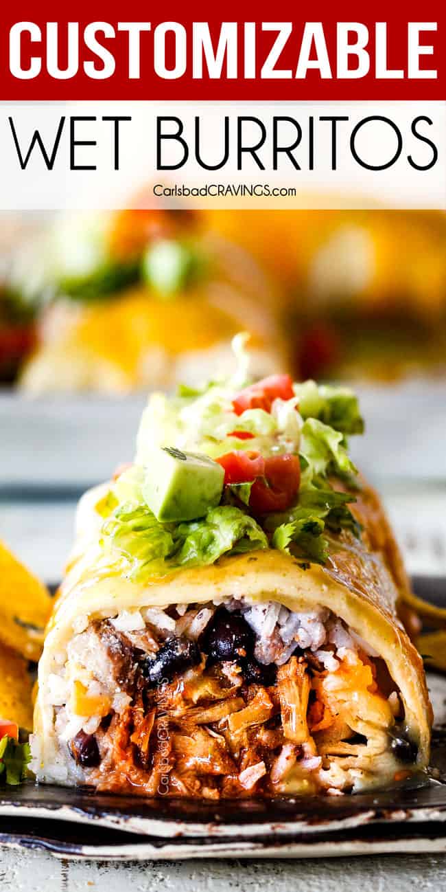 crazy delicious, easy WET BURRITOS with your choice of Barbacoa, Porc doux au chipotle, Carnitas ou Poulet mexicain, chargés de riz, de haricots et de fromage puis nappés de sauce enchilada rouge ou verte pour l'ultime réconfort mexicain facile !