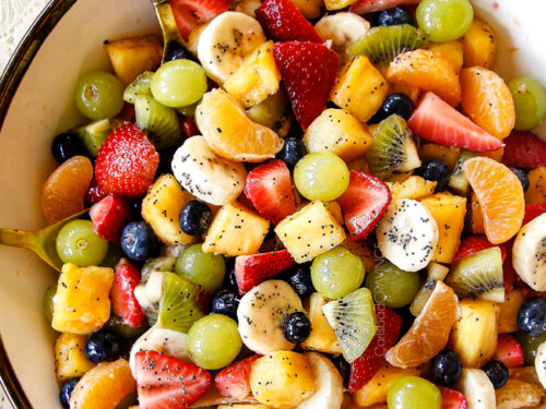 https://carlsbadcravings.com/wp-content/uploads/2018/07/fruit-salad-11-500x375.jpg