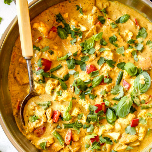 https://carlsbadcravings.com/wp-content/uploads/2019/03/Coconut-Curry-Chicken-4-500x500.jpg