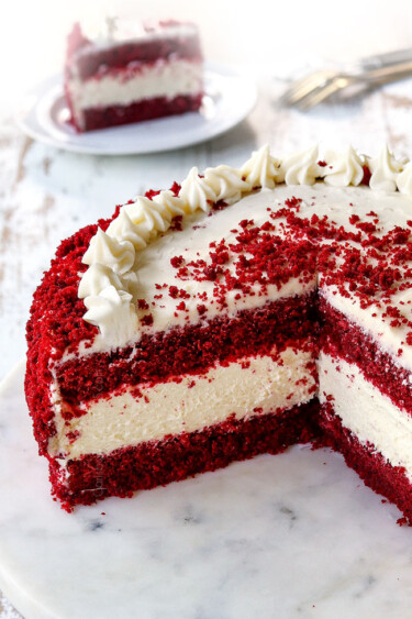 Red Velvet Cheesecake (red velvet cake + no bake cheesecake!) (Make Ahead!)