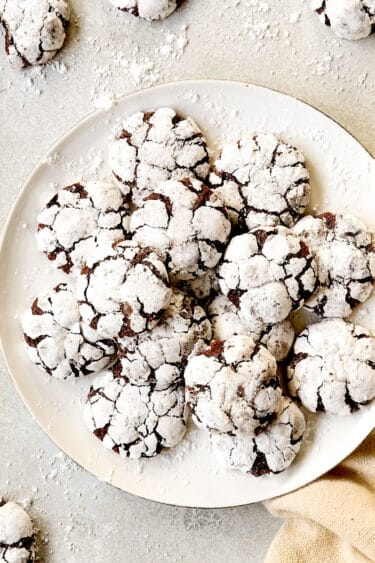 Chocolate Crinkle Cookies + Video - So Fudgy! (Make Ahead, Freezer ...