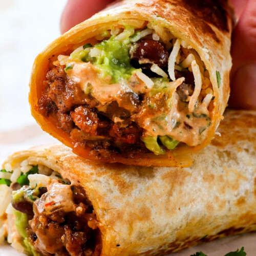 Beef Burritos with Chipotle Sauce! + VIDEO (MEAL PREP included!)