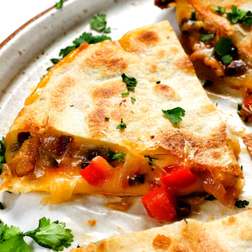 One-Pan Easy Cheesy Chicken Quesadillas Recipe