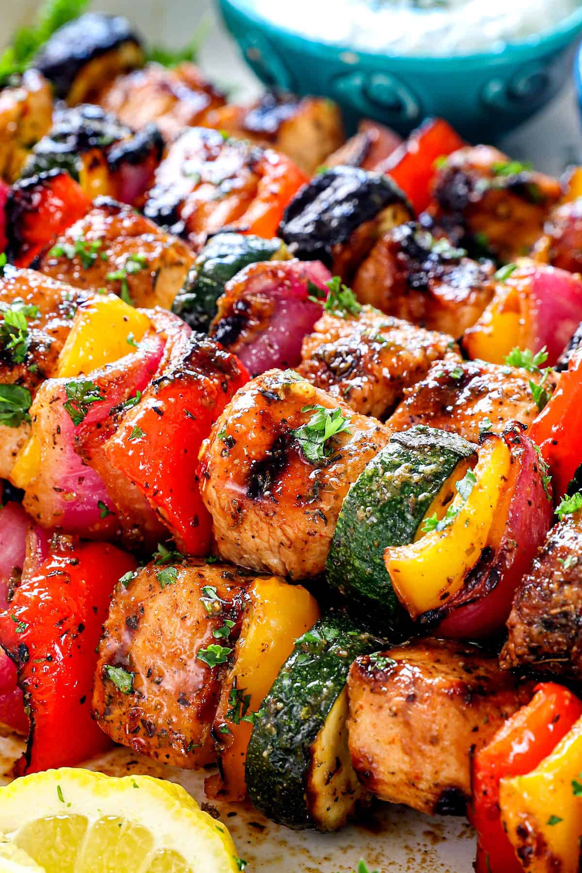 up close of chicken kabobs (chicken kebabs) showing how juicy they are