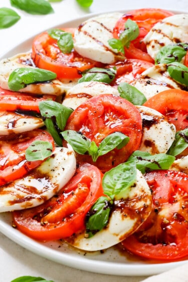 Best Caprese Salad Recipe - Carlsbad Cravings