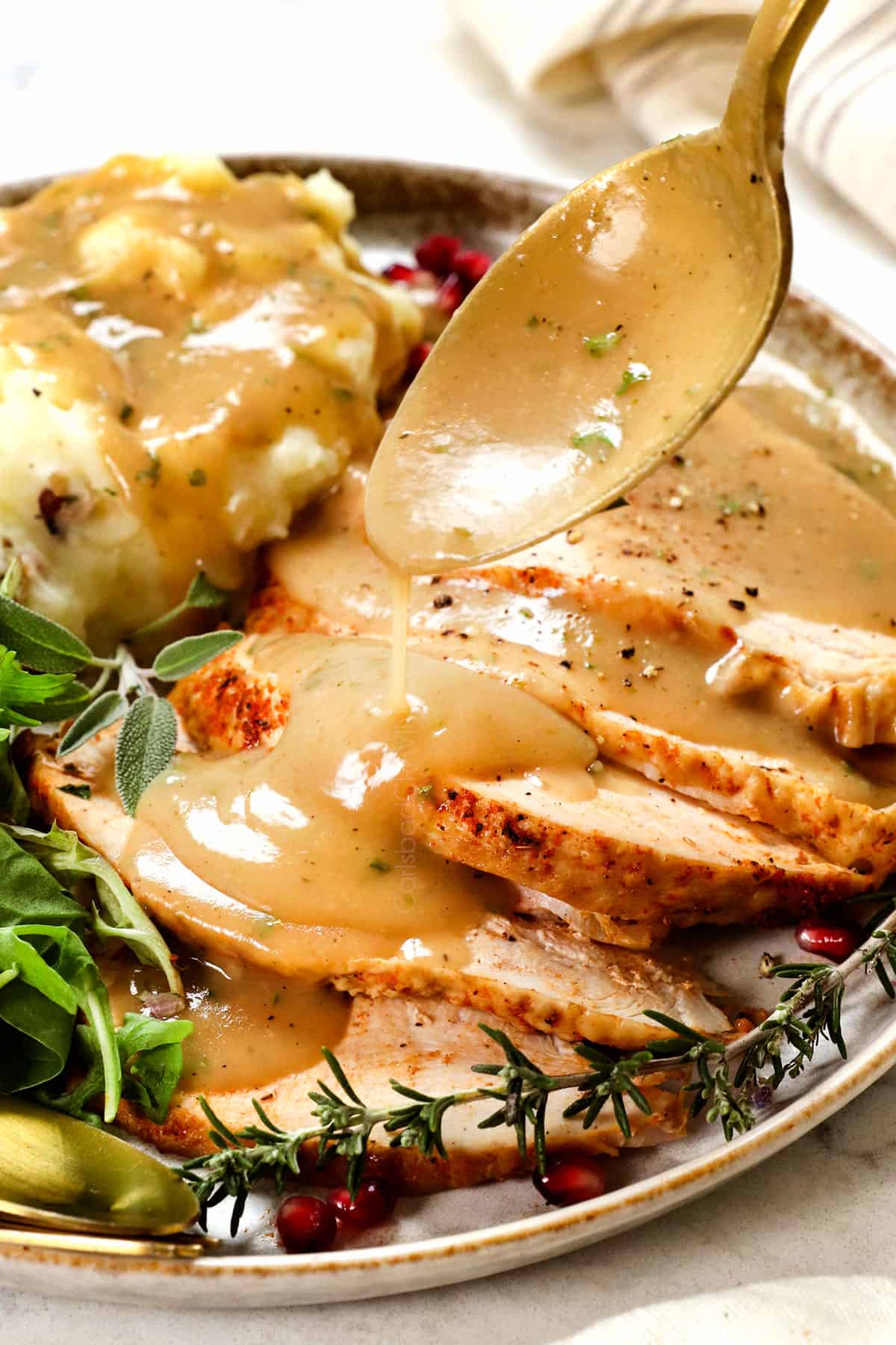 Homemade Turkey Gravy - Carlsbad Cravings