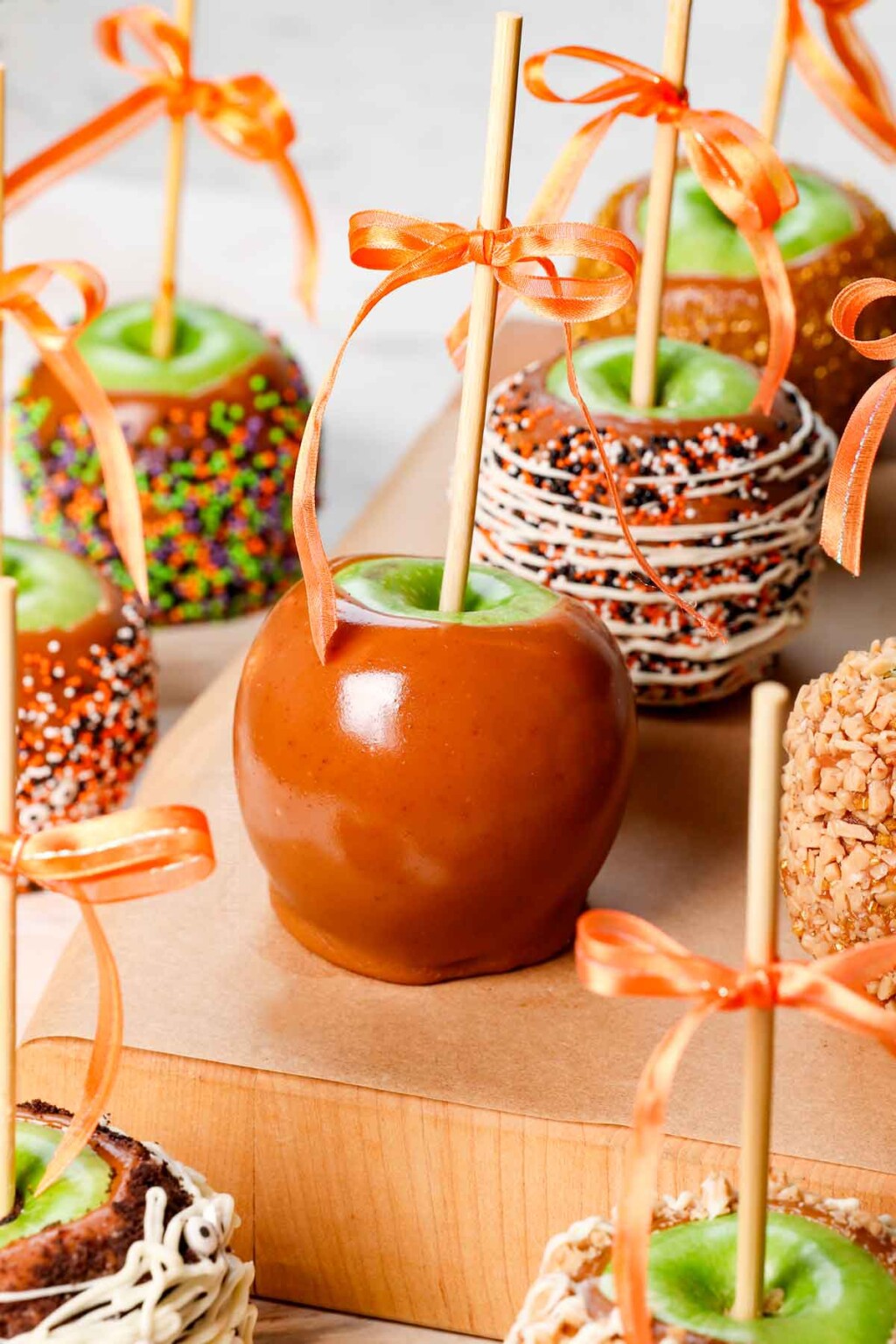 Caramel Apples Recipe - Carlsbad Cravings