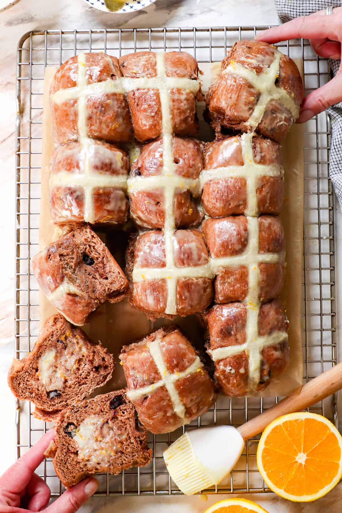 bunbun☆ Hot Cross Buns Recipe - Carlsbad Cravings