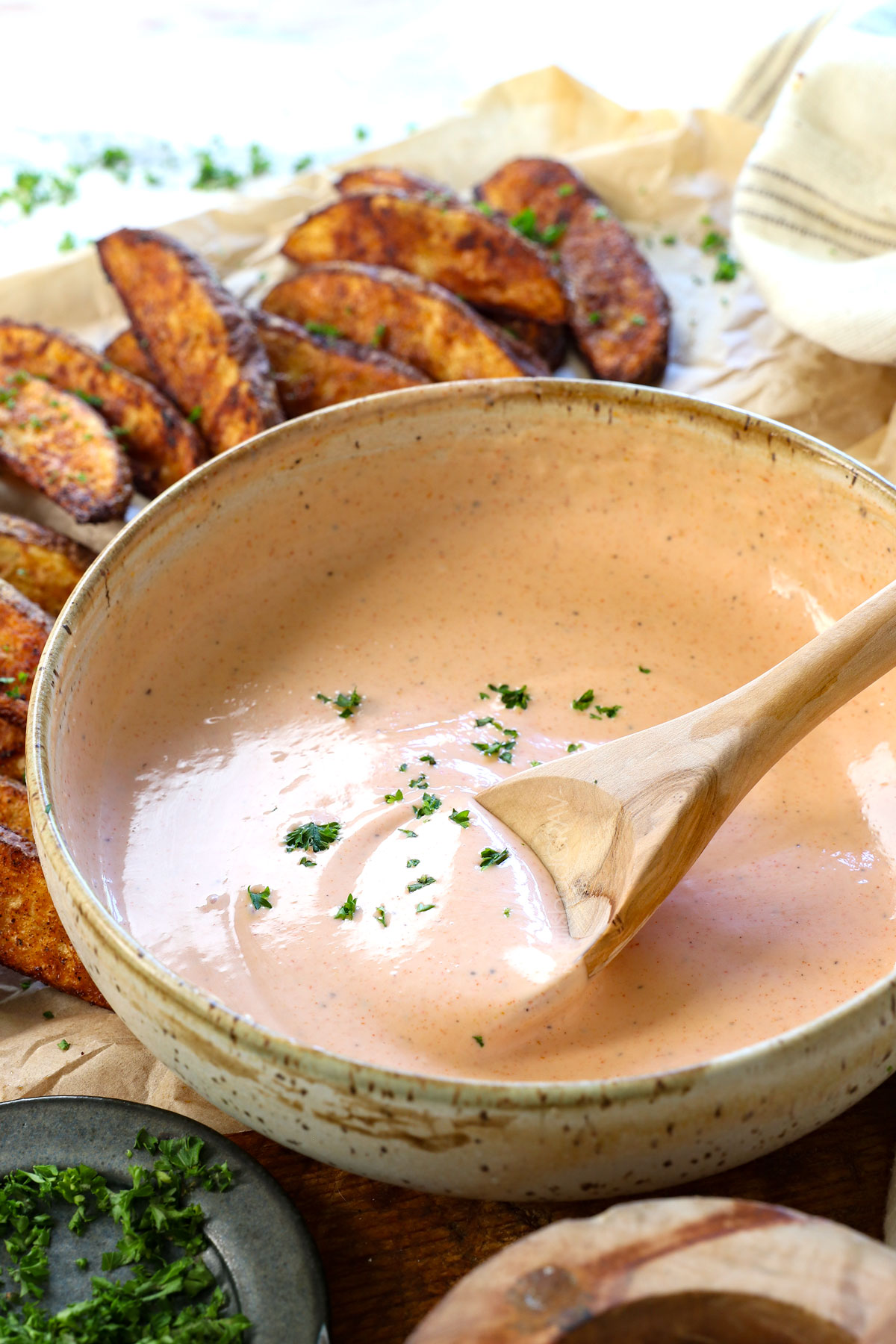 up close of fry sauce recipe showing how creamy it is